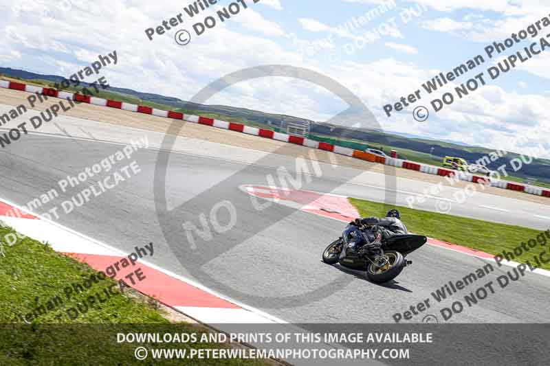 cadwell no limits trackday;cadwell park;cadwell park photographs;cadwell trackday photographs;enduro digital images;event digital images;eventdigitalimages;navarra;no limits trackdays;peter wileman photography;racing digital images;trackday digital images;trackday photos